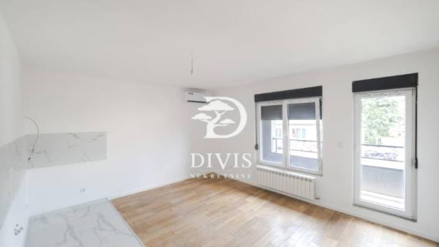 Stan, Dvoiposoban, Prodaja, 56m2, Danijelova