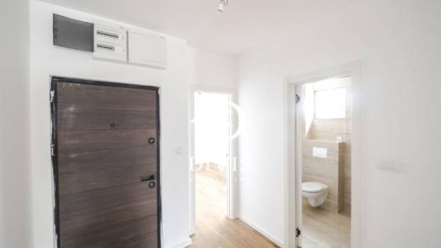 Stan, Dvoiposoban, Prodaja, 56m2, Danijelova