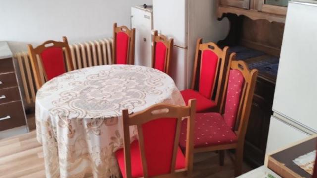 Kuća, Petosoban, Izdavanje, 200m2, Kalvarija, Zemun, Živka Petrovića