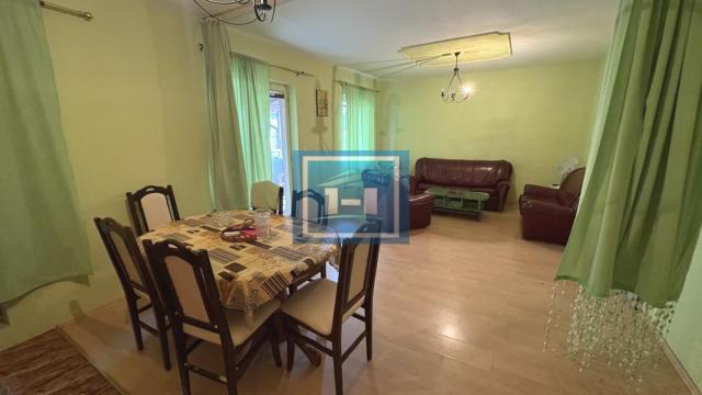 Kuća, Petosoban, Prodaja, 415m2, Aqua park, Gradska lokacija, Jagodina