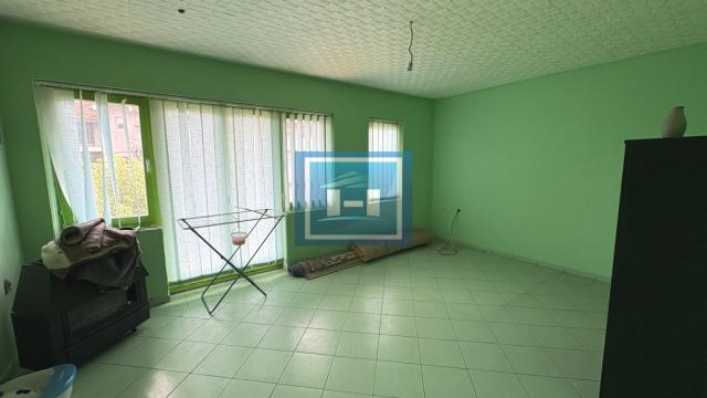 Kuća, Petosoban, Prodaja, 415m2, Aqua park, Gradska lokacija, Jagodina