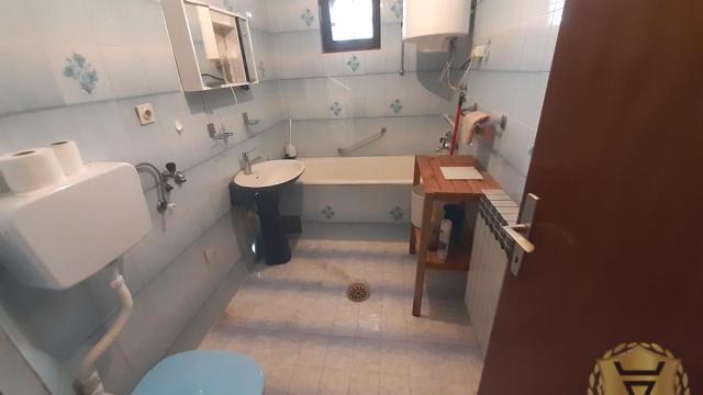 Kuća, Izdavanje, 250m2, Mala Ivanča, Sopot, 9 maja