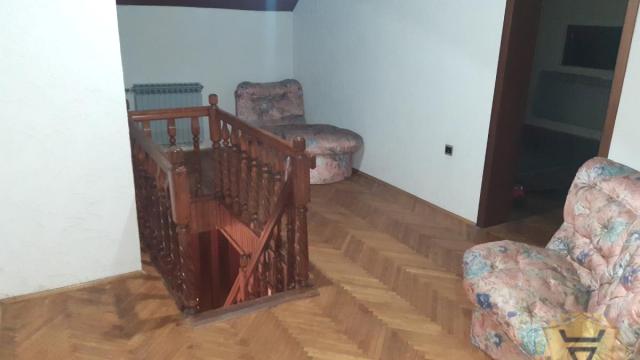 Kuća, Izdavanje, 250m2, Mala Ivanča, Sopot, 9 maja