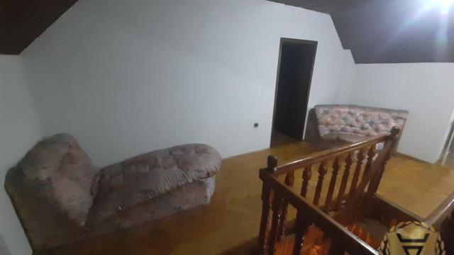 Kuća, Izdavanje, 250m2, Mala Ivanča, Sopot, 9 maja