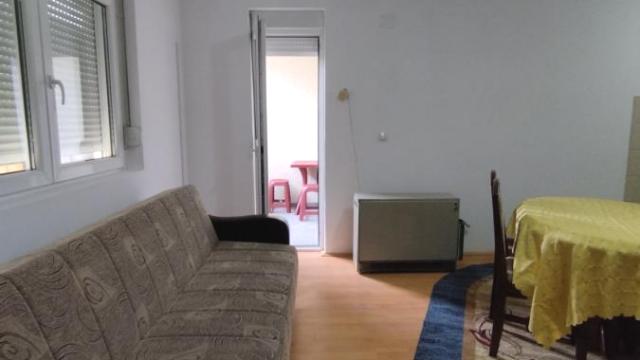 Stan, Garsonjera, Izdavanje, 35m2, Centar, Gradska lokacija, Jagodina