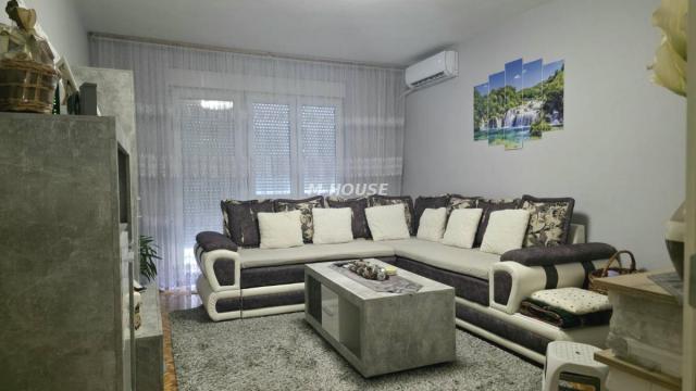 Stan, Trosoban, Prodaja, 86m2, Selenča, Gradska lokacija, Sombor