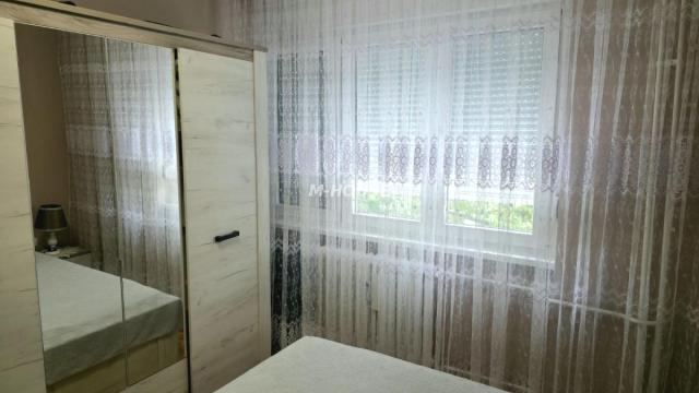 Stan, Trosoban, Prodaja, 86m2, Selenča, Gradska lokacija, Sombor
