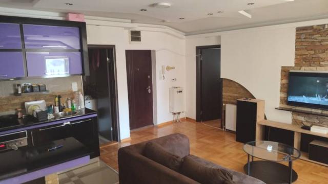 Stan, Dvoiposoban, Prodaja, 56m2, Kačićeva
