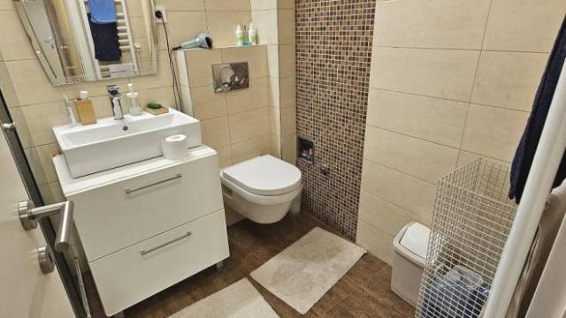 Stan, Trosoban, Prodaja, 79m2, Resavska