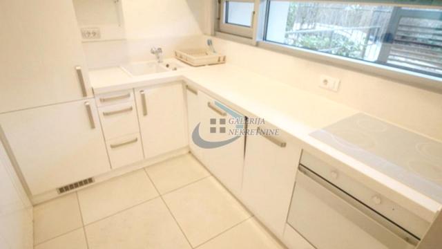 Stan, Prodaja, 170m2, Dedinje, Savski venac, Omladinska