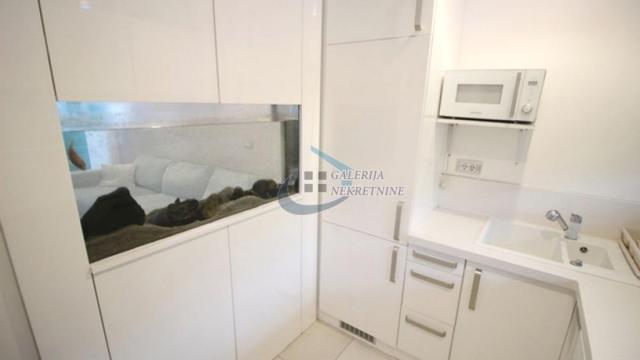 Stan, Prodaja, 170m2, Dedinje, Savski venac, Omladinska