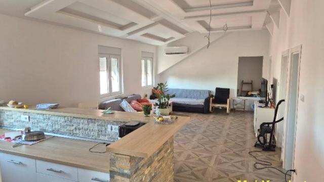 Stan, četvorosoban, Prodaja, 105m2, Ćukovac, Zemun, Vasilija Vasilijevića