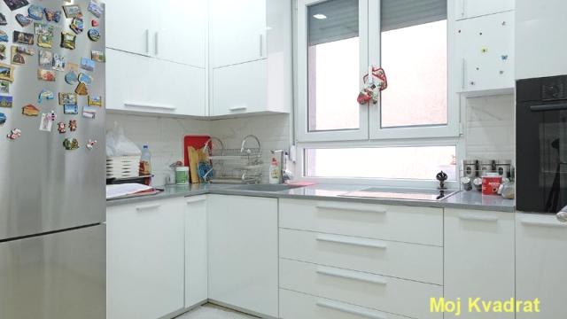 Stan, četvorosoban, Prodaja, 78m2, Vukov Spomenik, Zvezdara, Ruzveltova