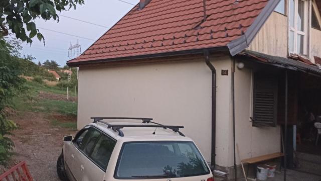 Kuća, Trosoban, Prodaja, 50m2, Lipovički put 54