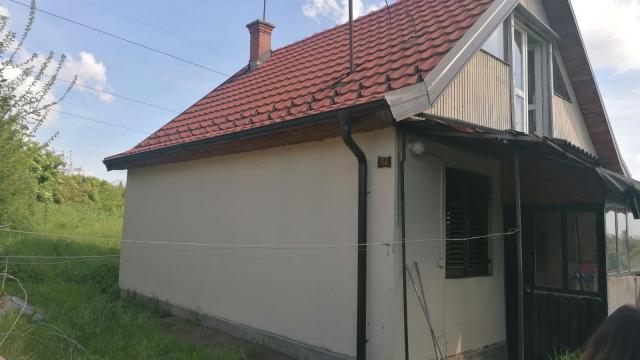 Kuća, Trosoban, Prodaja, 50m2, Lipovički put 54