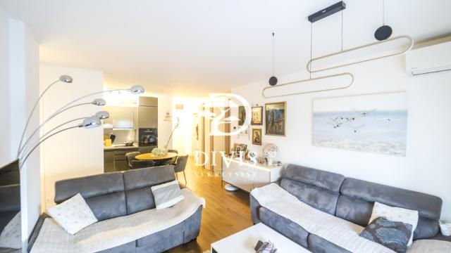 Stan, četvorosoban, Prodaja, 90m2, Marije Bursać