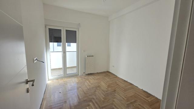 Stan, Troiposoban, Prodaja, 80m2, Metohijska