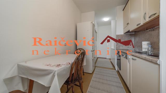 Stan, Troiposoban, Izdavanje, 100m2, Novo Skojevsko naselje, Rakovica, Luke Vojvodica