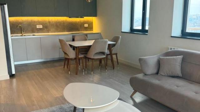 Stan, četvorosoban, Izdavanje, 110m2, Beograd na vodi, Savski venac, Luke Ćelovića Trebinjca