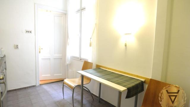 Stan, Dvosoban, Izdavanje, 55m2, Centar, Stari grad, Hilandarska