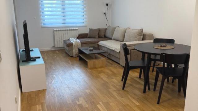 Stan, Dvoiposoban, Izdavanje, 67m2, Trošarina, Voždovac, Beranska