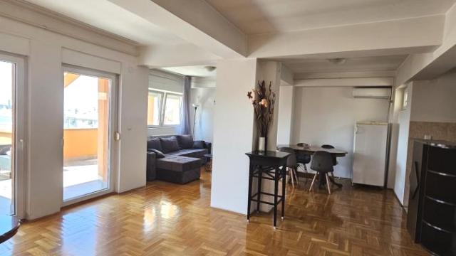 Stan, Dvosoban, Izdavanje, 95m2, Crveni krst, Vračar, Ulcinjska