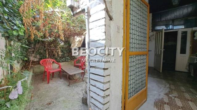 Kuća, Dvosoban, Prodaja, 73m2, Južni bulevar, Vračar, Generala Horvatovića