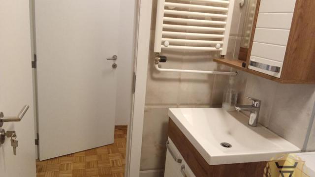 Stan, Troiposoban, Prodaja, 84m2, Bežanijska kosa 2, Novi Beograd, Marka Čelebonovića