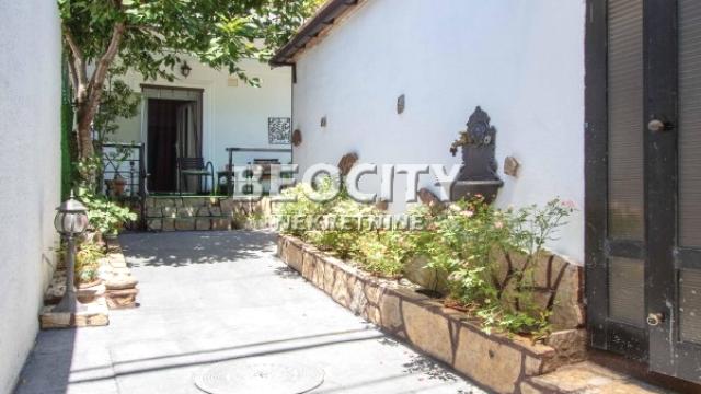 Kuća, Prodaja, 230m2, Jajinci, Voždovac, Milutina Miljkovića
