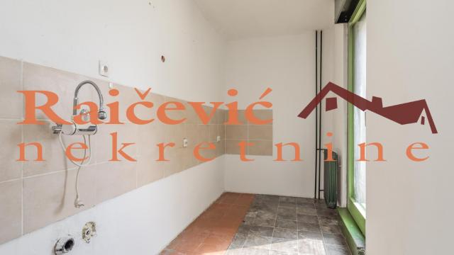 Stan, Trosoban, Izdavanje, 84m2, Vidikovac, Rakovica, Vidikovacki venac
