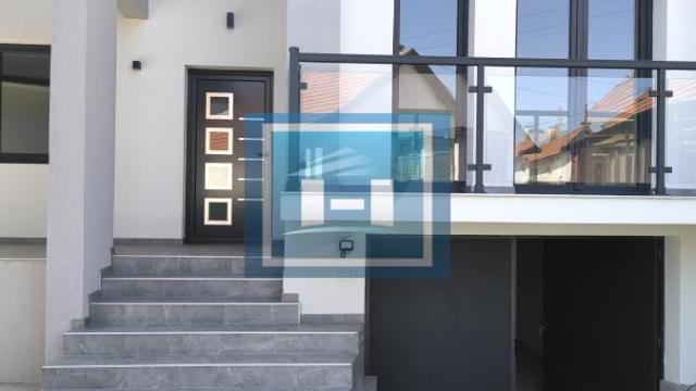 Kuća, četvorosoban, Prodaja, 350m2, Centar, Gradska lokacija, Ćuprija