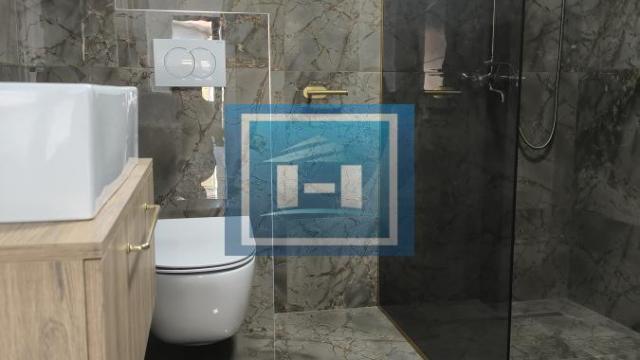Kuća, četvorosoban, Prodaja, 350m2, Centar, Gradska lokacija, Ćuprija