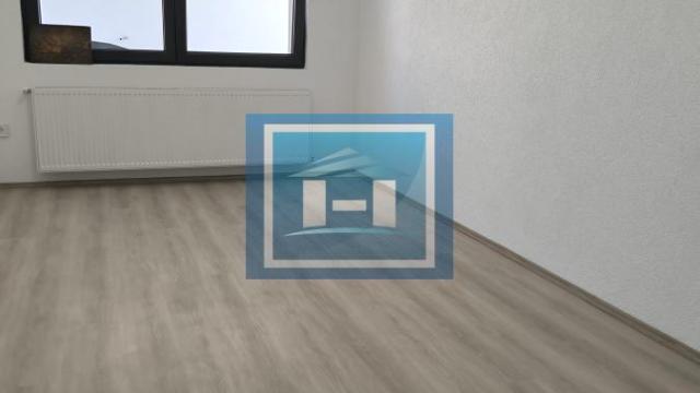 Kuća, četvorosoban, Prodaja, 350m2, Centar, Gradska lokacija, Ćuprija