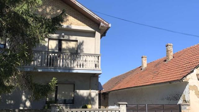 Kuća, četvorosoban, Prodaja, 266m2, Čelarevo, Okolno mesto, Janka Cmelika 101