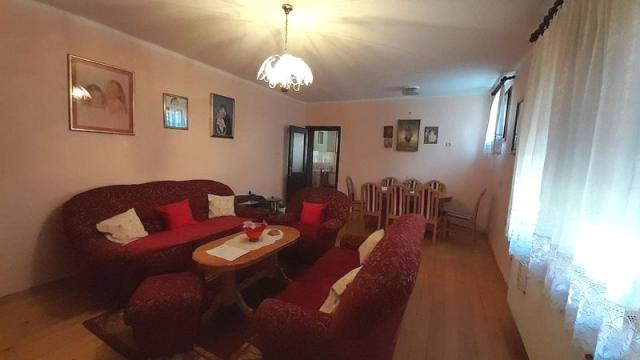 Kuća, četvorosoban, Prodaja, 266m2, Čelarevo, Okolno mesto, Janka Cmelika 101