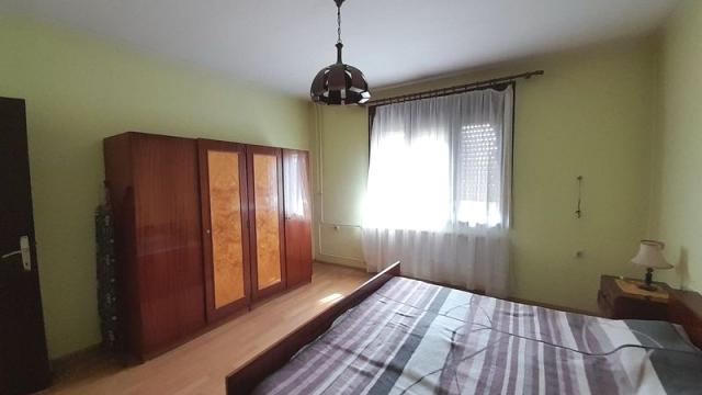 Kuća, četvorosoban, Prodaja, 266m2, Čelarevo, Okolno mesto, Janka Cmelika 101