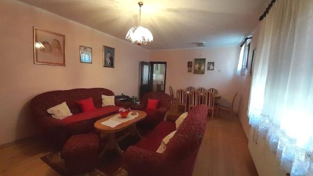 Kuća, četvorosoban, Prodaja, 266m2, Čelarevo, Okolno mesto, Janka Cmelika 101