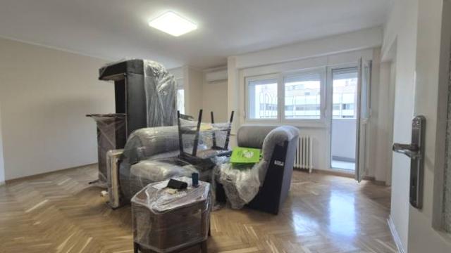 Stan, Troiposoban, Izdavanje, 83m2, Vladetina