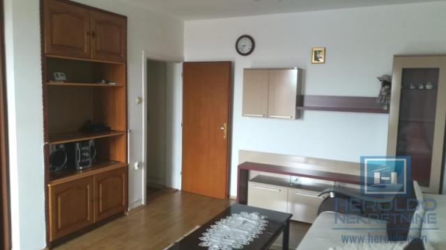 Stan, Dvoiposoban, Izdavanje, 58m2, Paraćin