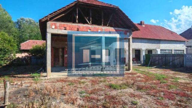 Kuća, Prodaja, 177m2, Donji Katun, Okolno mesto, Varvarin