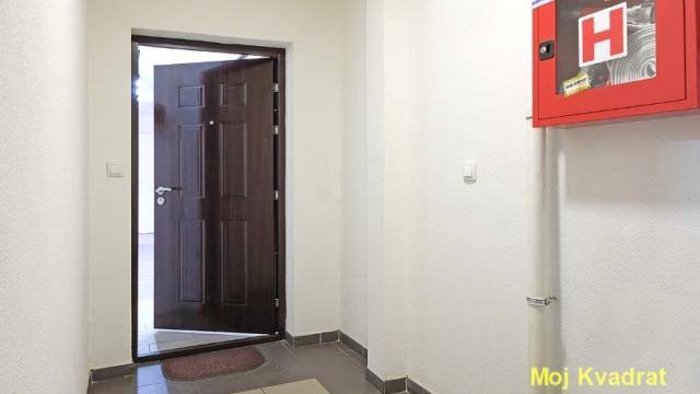 Stan, Trosoban, Prodaja, 75m2, Albanske spomenice