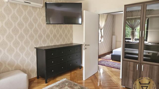 Kuća, Petosoban, Izdavanje, 190m2, Banjica, Voždovac, Plitvička