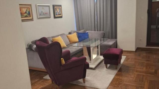 Stan, Trosoban, Izdavanje, 70m2, Crveni krst, Vračar, Starca Vujadina