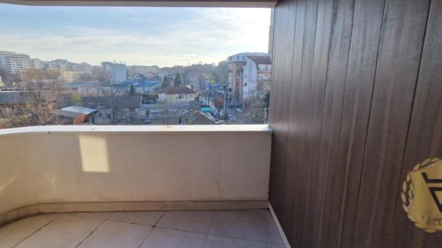 Stan, četvorosoban, Izdavanje, 90m2, Južni bulevar, Vračar, Gospodara Vučića
