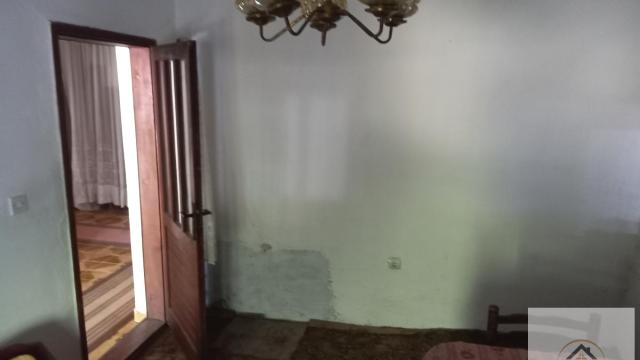 Kuća, četvoroiposoban, Prodaja, 130m2, Paragovo, Petrovaradin, Novi Sad