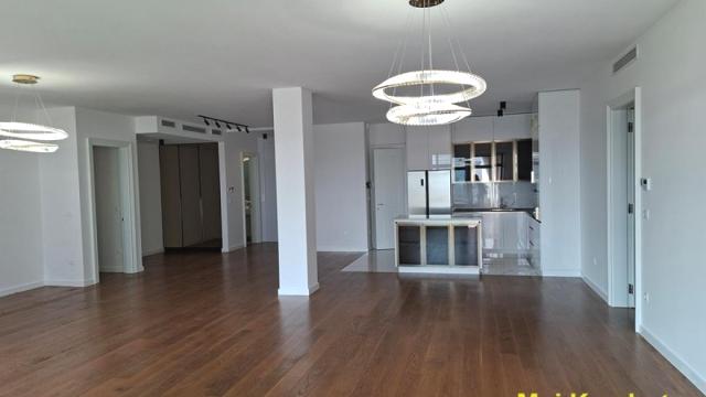 Stan, Petosoban, Izdavanje, 235m2, Dedinje, Savski venac, Heroja Milana Tepića