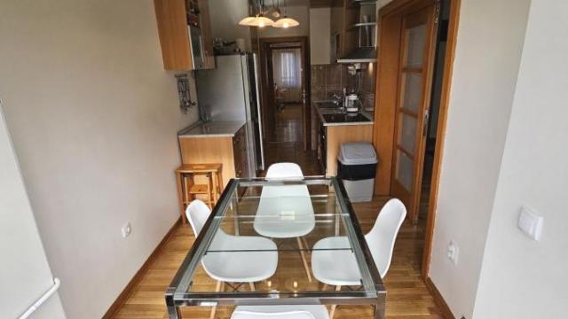 Stan, Trosoban, Izdavanje, 80m2, Dorćol, Stari grad, Pjarona de Mondezira