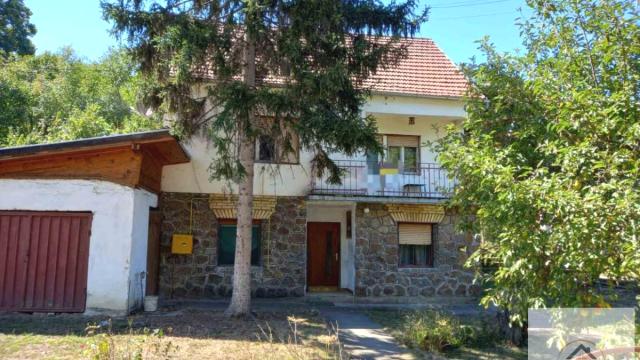Kuća, četvoroiposoban, Prodaja, 130m2, Paragovo, Petrovaradin, Novi Sad