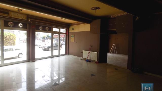 Poslovni prostor, Izdavanje, 210m2, Centar, Gradska lokacija, Paraćin