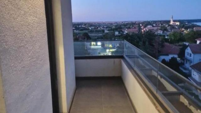 Stan, Trosoban, Prodaja, 95m2, Stari Banovci, Okolno mesto, Pere Čodanovića